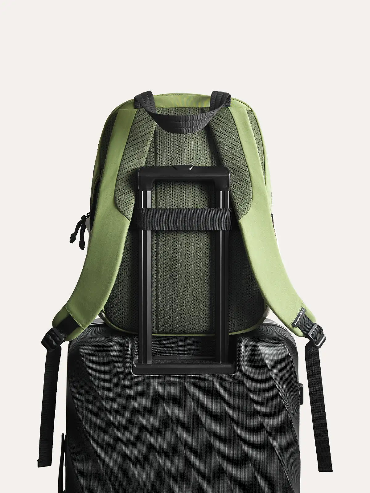 Paz 23L Featherlight Work Backpack | BAGSMART display picture 2