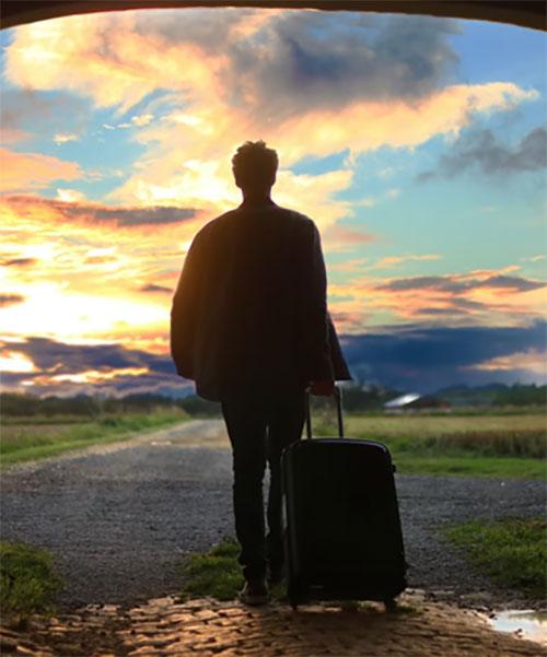 Why You Need A Travel Luggage Set and How to Choose One - BAGSMART