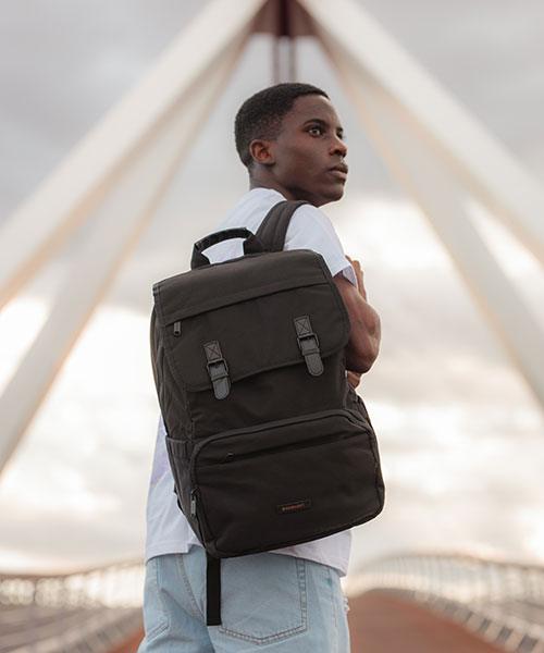 How to Start Your Wholesale Bags Business From Home? - BAGSMART