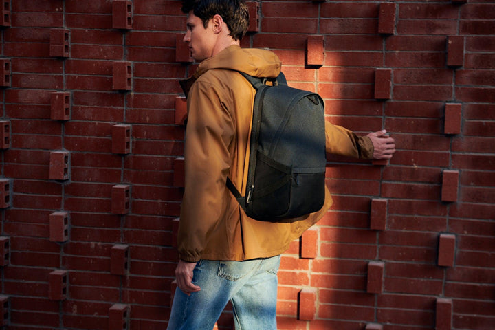 Three Things You Should Always Keep in Your Backpack? - BAGSMART