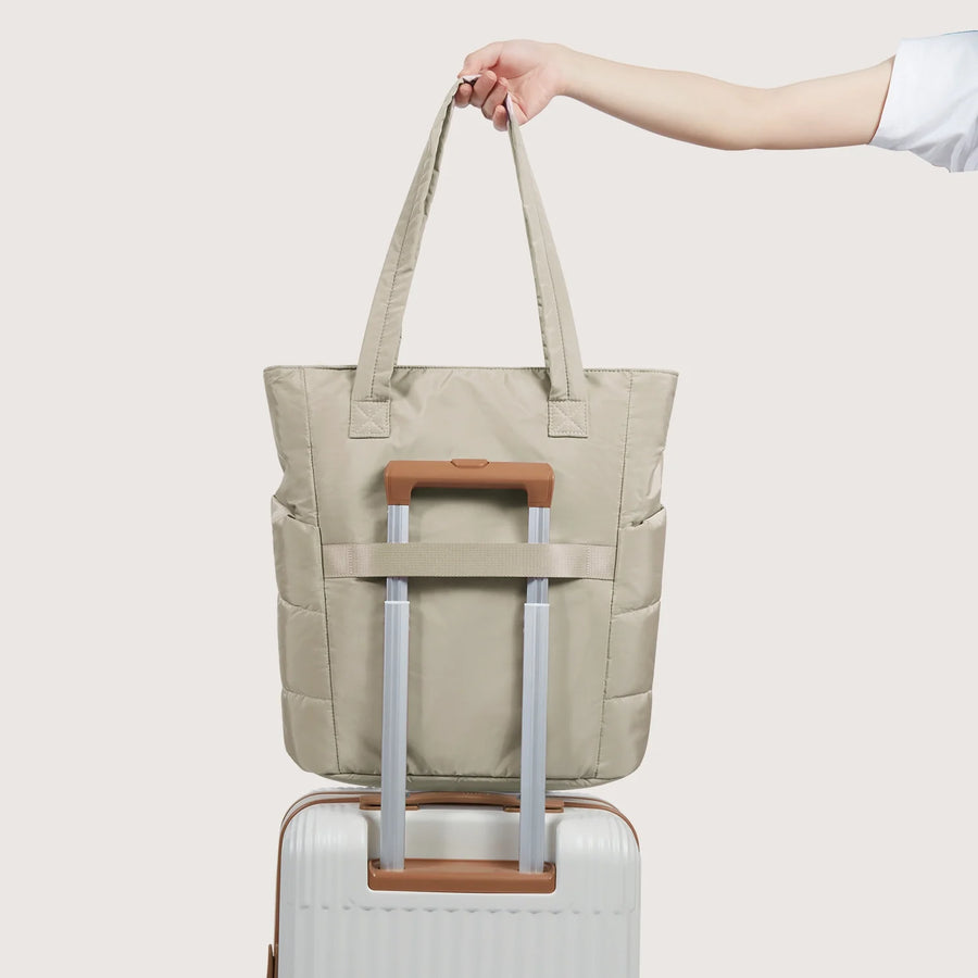 21L_Tote_Daily_Use_with_luggage_Grayish