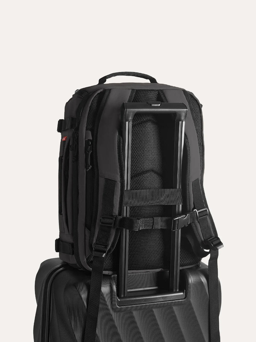 Blast 38L Mesh Travel Backpack BAGSMART