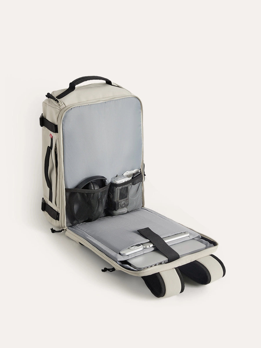 Blast 38L Mesh Travel Backpack BAGSMART
