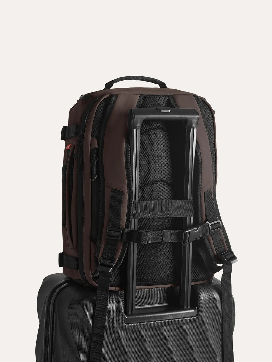 Blast 38L Mesh Travel Backpack BAGSMART