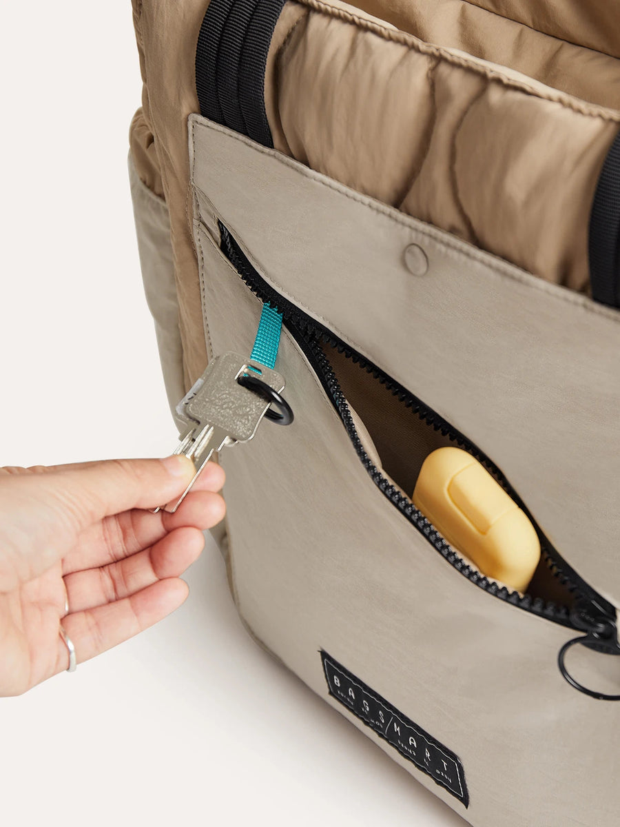 Paz 23L Tote BAGSMART
