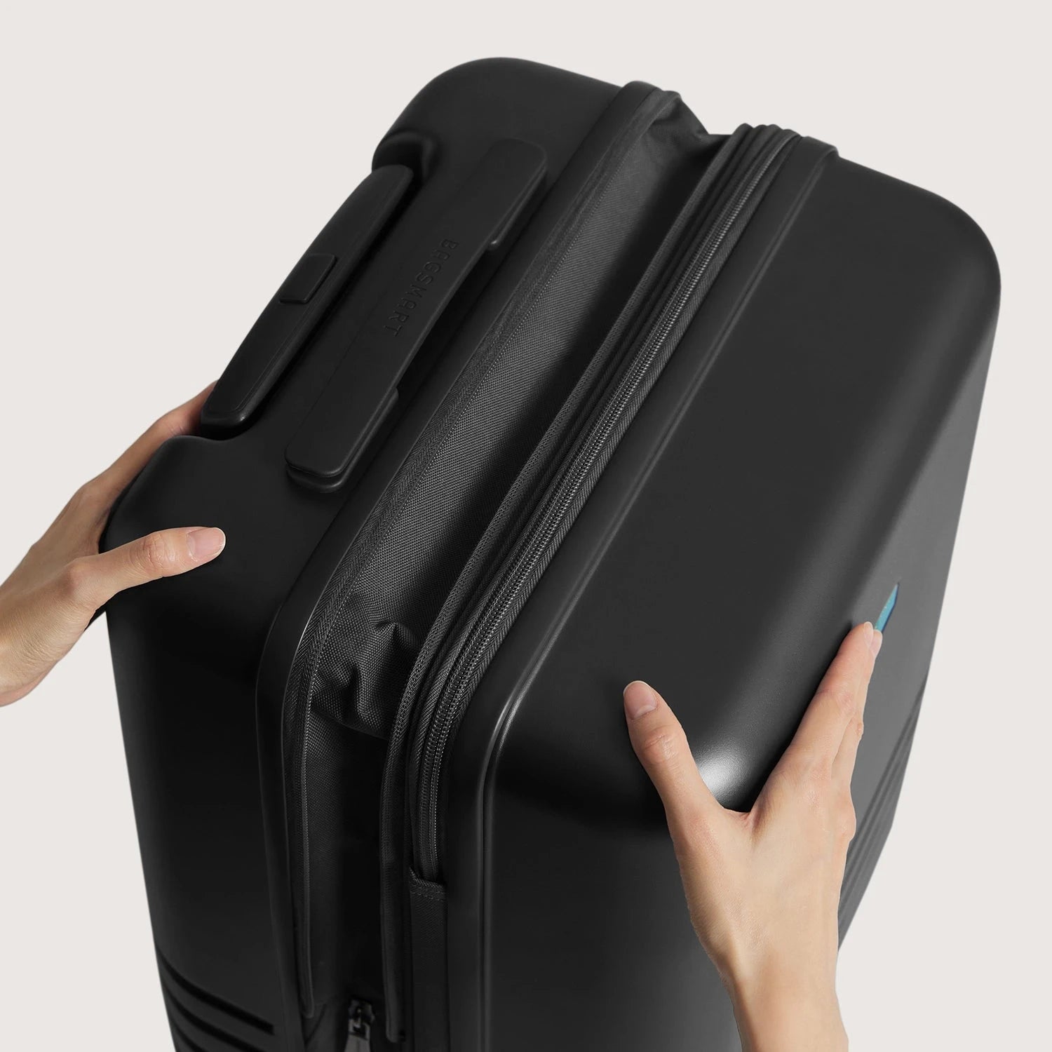 Getaway 20" Carry-On BAGSMART