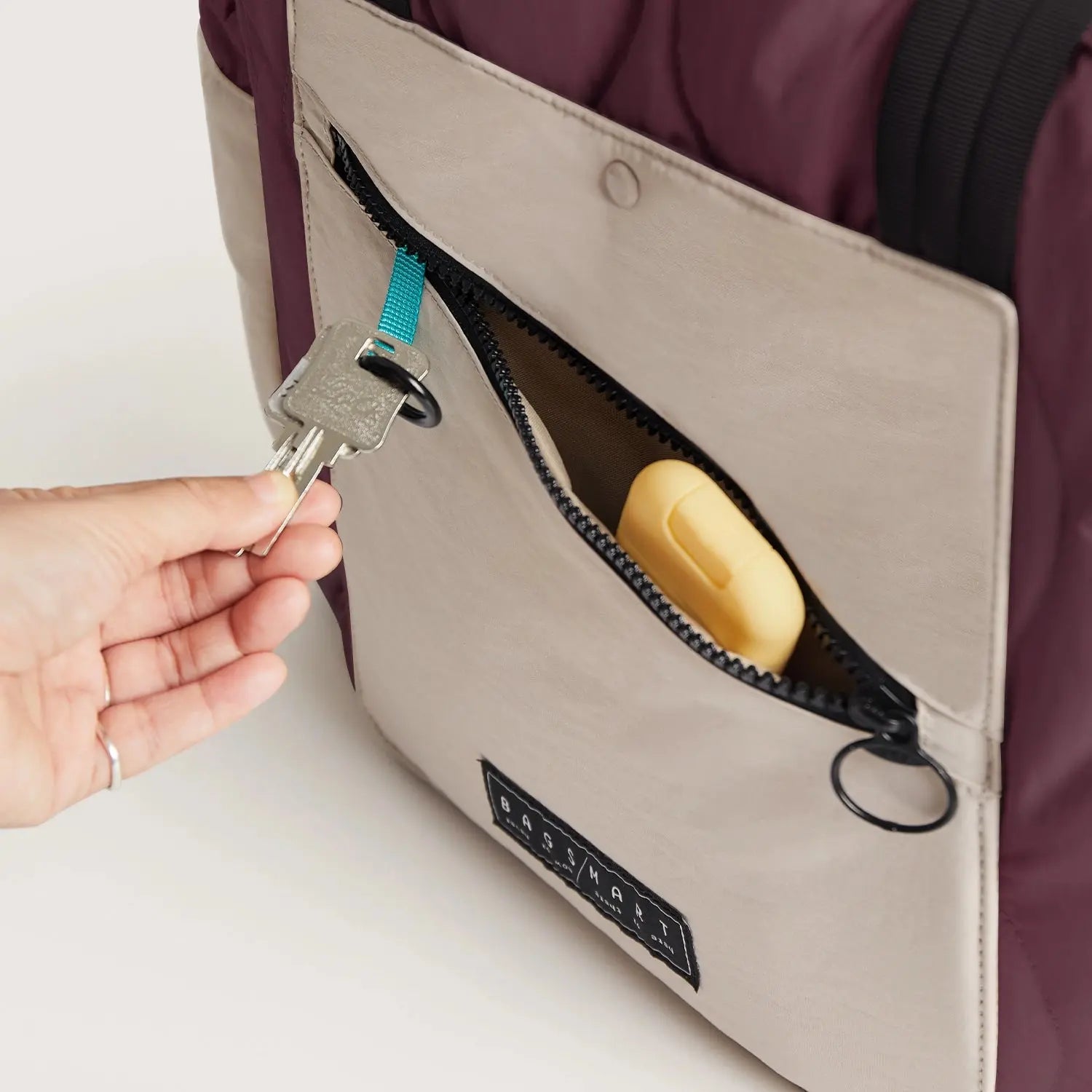 Paz 23L Tote BAGSMART