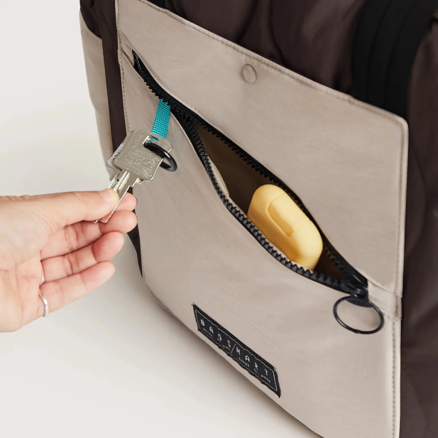 Paz 23L Tote BAGSMART