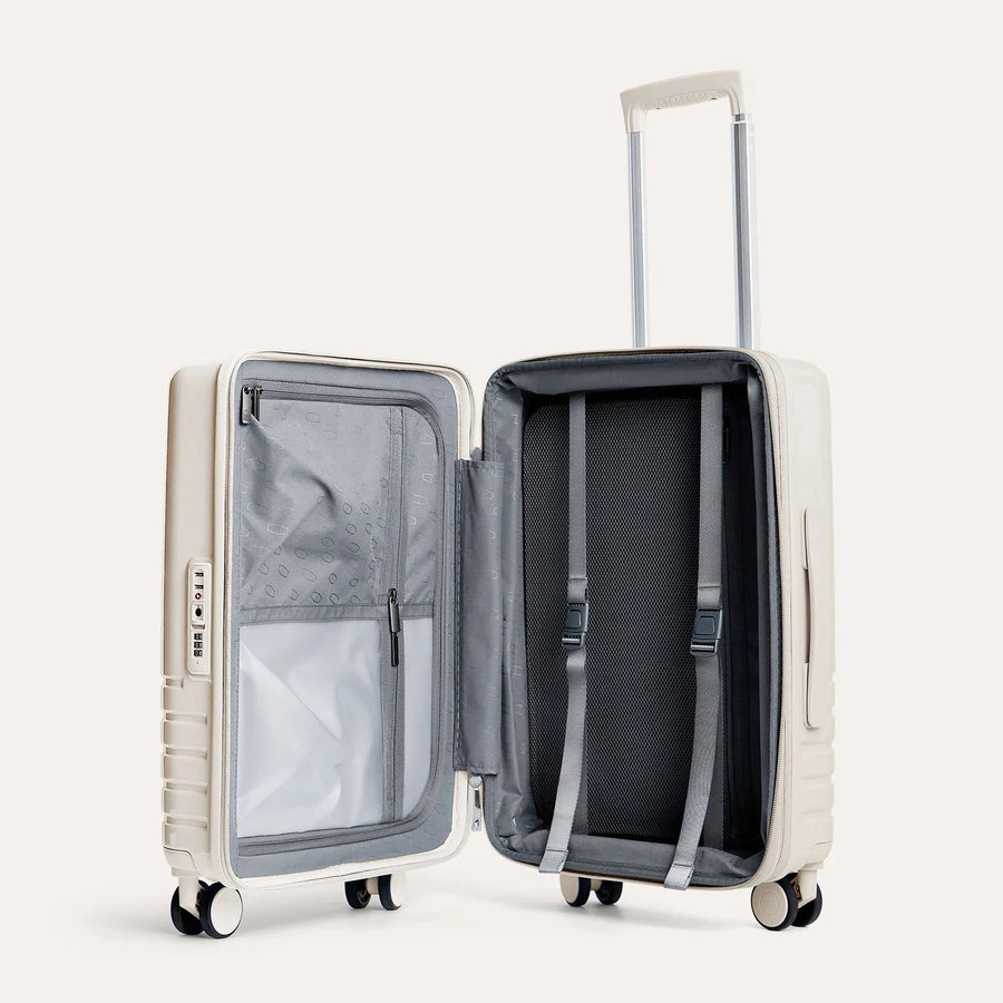 Getaway 20" Carry-On BAGSMART