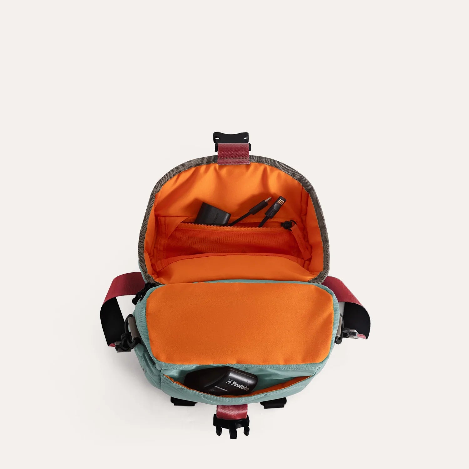 Paz 4L Camera Sling