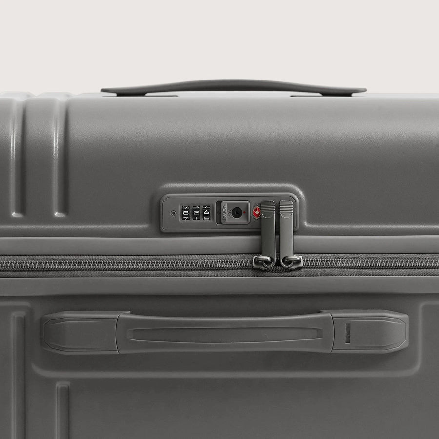 Getaway 30" Trunk BAGSMART
