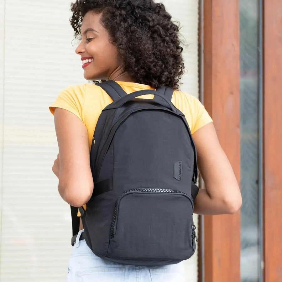 Zoraesque 14L Featherlight 13.3 Inch Backpack - BAGSMART